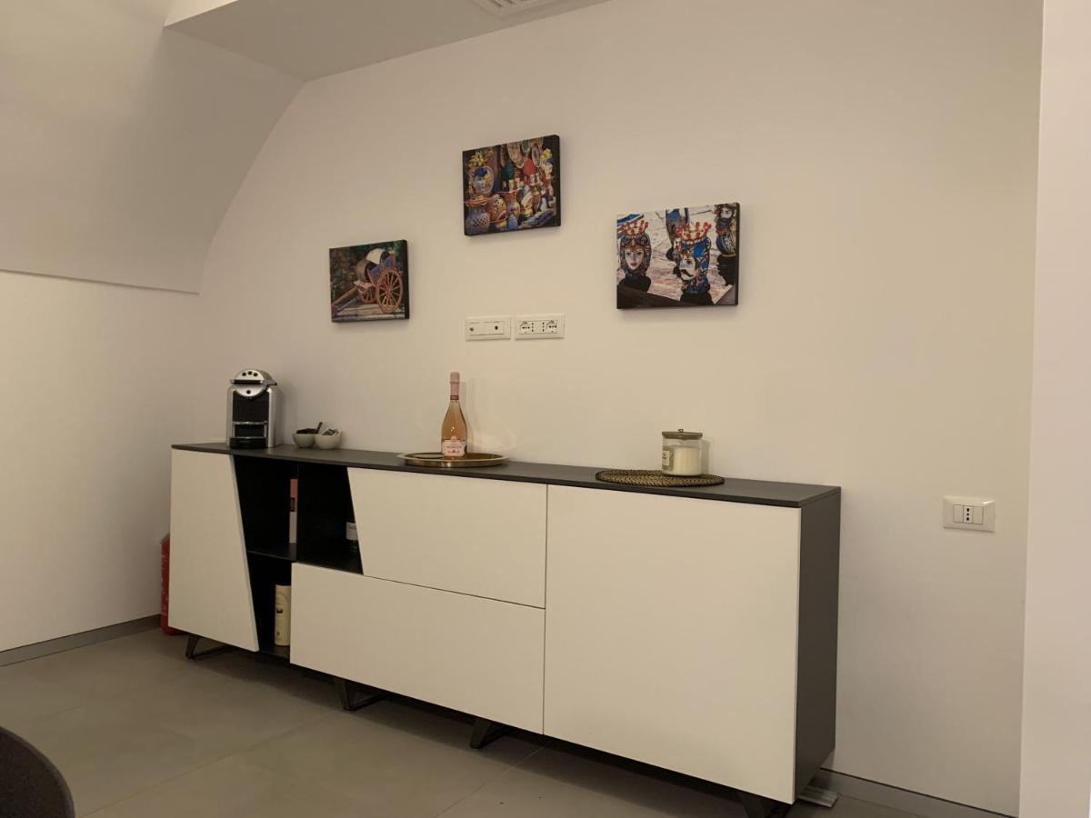 La Suite Di Piazza Dell'Universita Катания Экстерьер фото